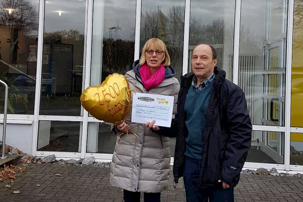 Spendenübergabe bei der Firma GKN Walterscheid